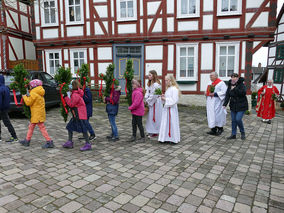 Palmsontag in St. Crescentius - Beginn der Heiligen Woche (Foto: Karl-Franz Thiede)